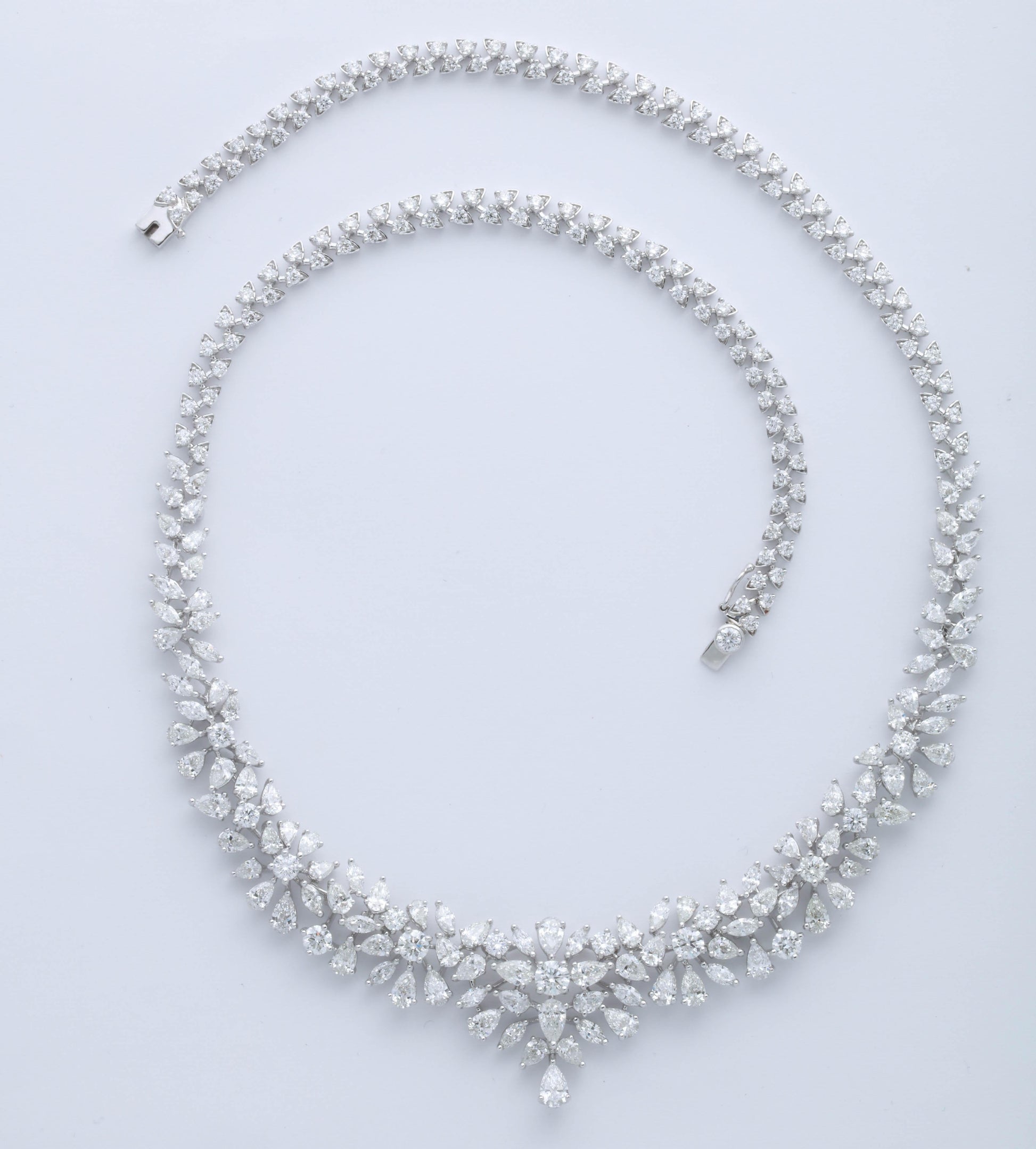 https://a.1stdibscdn.com/multi-shape-diamond-necklace-for-sale-picture-8/0/j_48413731535730196766/6R1A6102_master.jpg