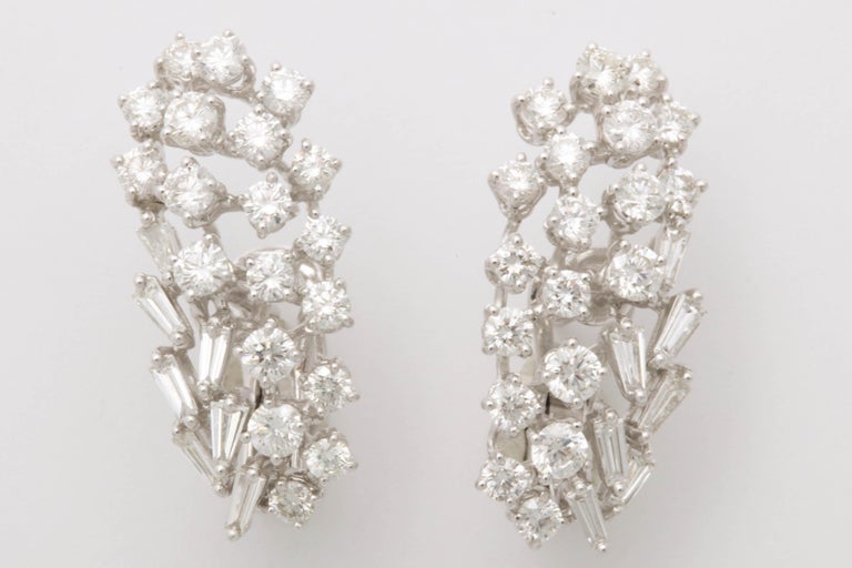https://a.1stdibscdn.com/diamond-earring-clusters-for-sale-picture-2/0/j_46389731532548069172/6R1A6544_master.jpg?width=768