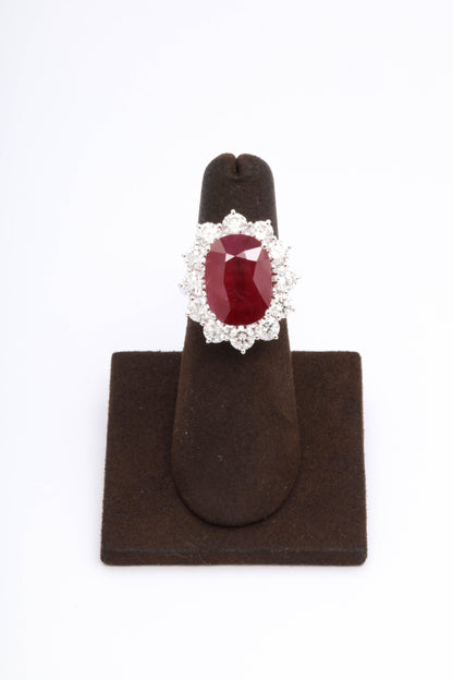 https://a.1stdibscdn.com/damiani-burma-ruby-and-diamond-ring-gia-certified-for-sale-picture-2/0/j_54006021542818687532/6R1A6898_master.jpg