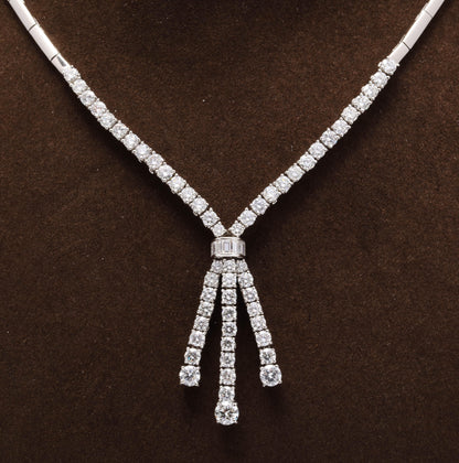 https://a.1stdibscdn.com/diamond-drop-necklace-for-sale-picture-8/j_415/1612551959041/6R1A6911_master.jpg