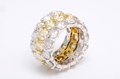 https://a.1stdibscdn.com/yellow-and-white-diamond-wide-band-for-sale-picture-2/1722654/j_54006121546976587936/6R1A6918_org_master.jpg