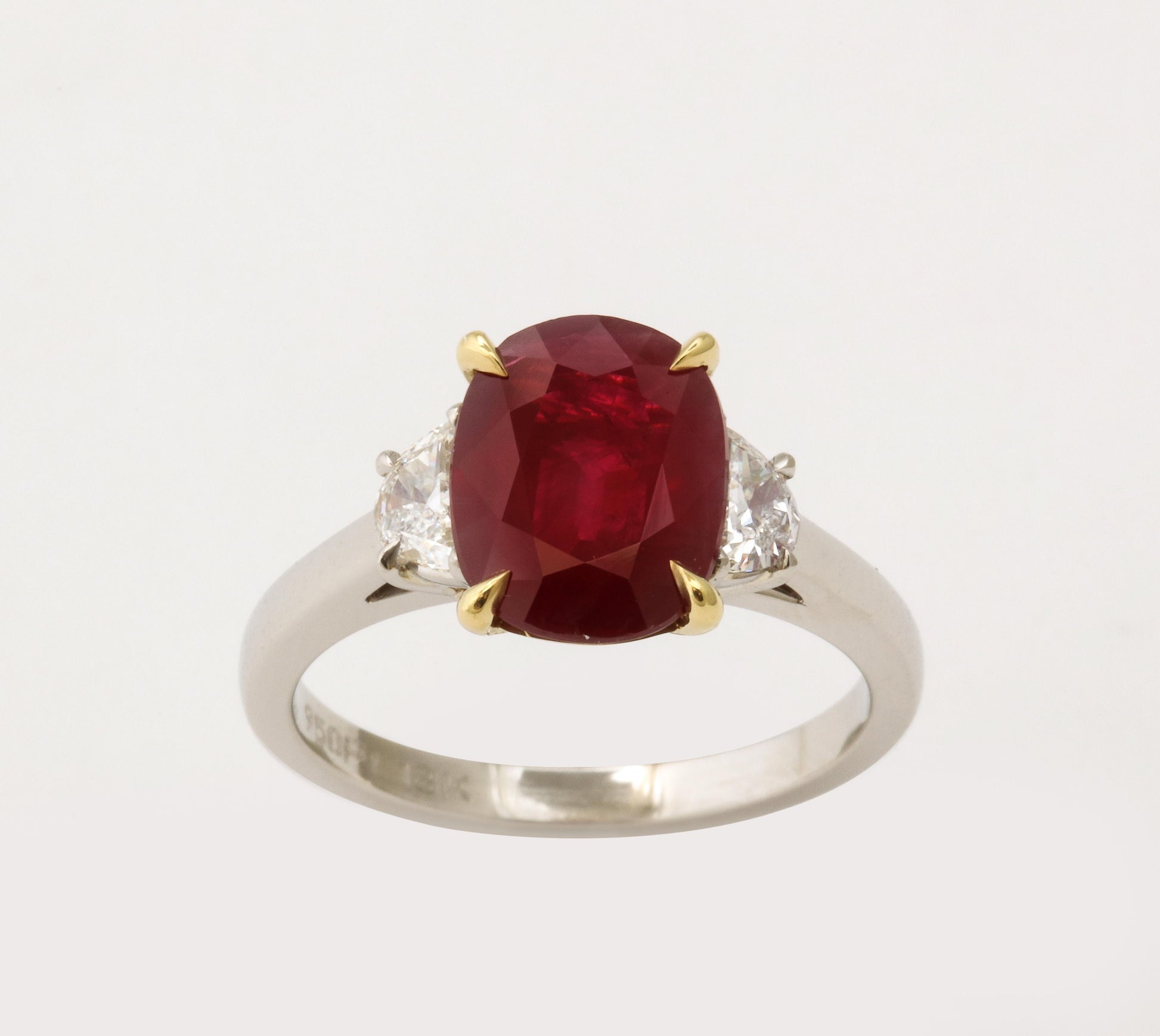 https://a.1stdibscdn.com/burma-ruby-and-diamond-ring-for-sale-picture-7/j_415/j_188492121680028385147/6R1A7703_master.jpg