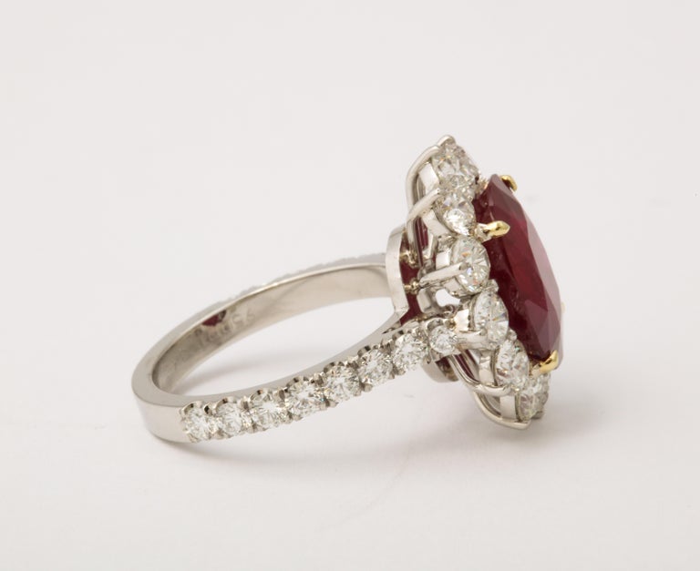 https://a.1stdibscdn.com/6-carat-burma-ruby-and-diamond-ring-for-sale-picture-5/j_415/j_188492521680028572231/6R1A7711_master.jpg?width=768