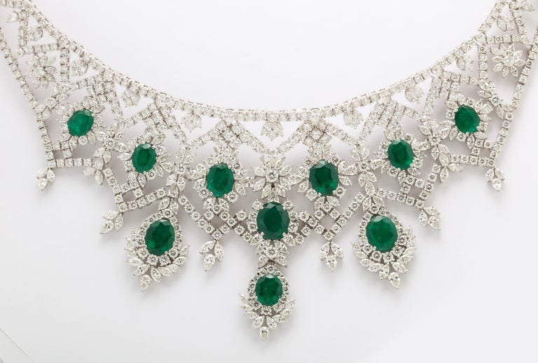 https://a.1stdibscdn.com/emerald-and-diamond-choker-necklace-for-sale-picture-3/j_415/j_183831221675869509658/6R1A7836_master.jpg?width=768