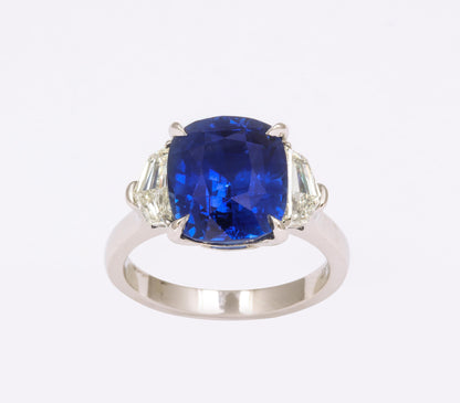 https://a.1stdibscdn.com/7-carat-cushion-cut-sapphire-and-diamond-ring-for-sale-picture-6/j_415/j_144397121641926941690/6R1A8305_master.jpg