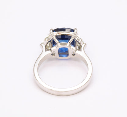 https://a.1stdibscdn.com/7-carat-cushion-cut-sapphire-and-diamond-ring-for-sale-picture-8/j_415/j_144397121641926940334/6R1A8308_master.jpg