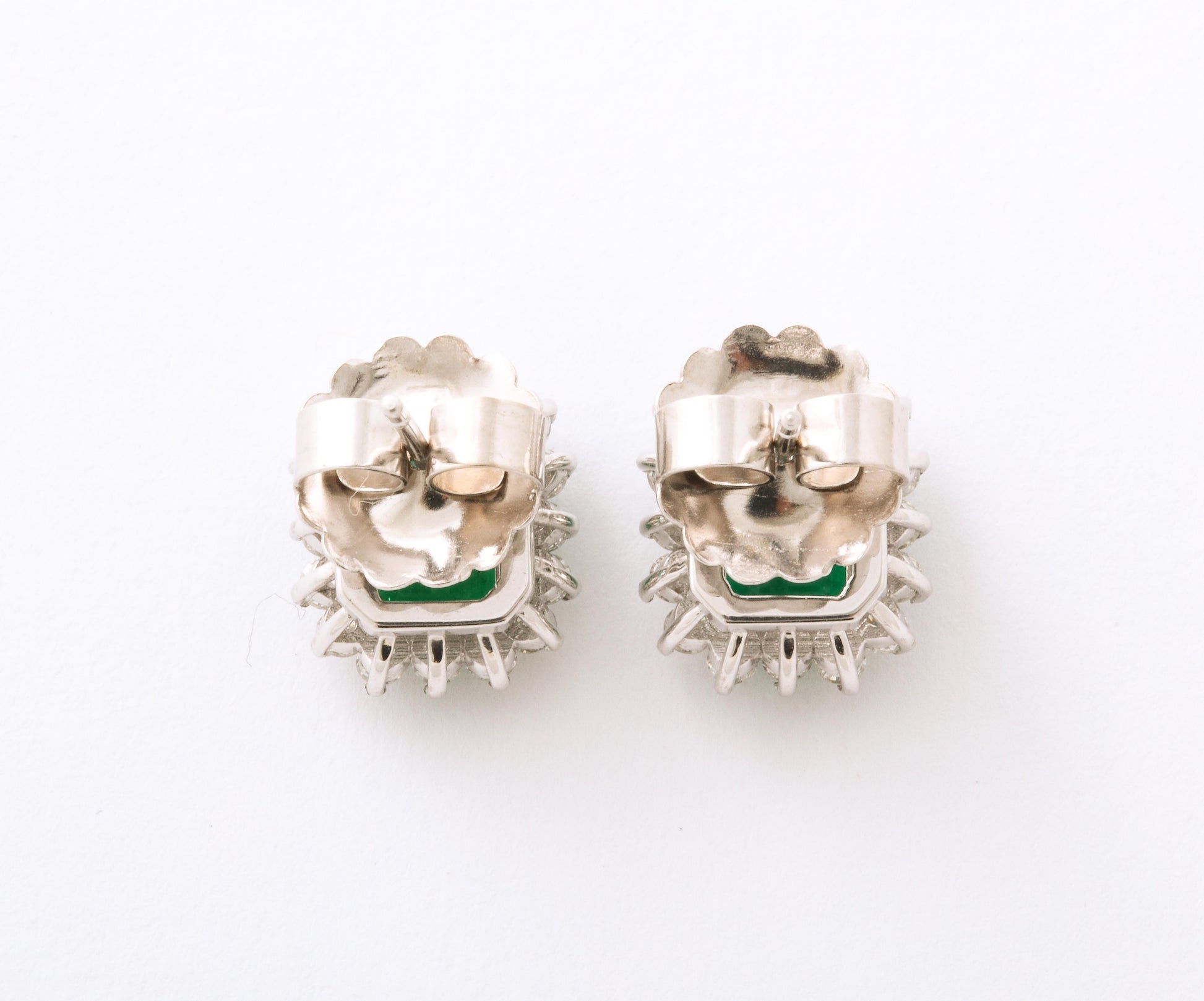 https://a.1stdibscdn.com/emerald-and-diamond-earrings-for-sale-picture-5/j_415/j_145871921643388043724/6R1A8384_master.jpg