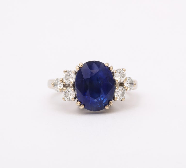 https://a.1stdibscdn.com/sapphire-and-diamond-ring-for-sale-picture-3/j_415/j_204049521695135434652/6R1A8678_master.jpg?width=768