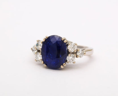 https://a.1stdibscdn.com/sapphire-and-diamond-ring-for-sale-picture-6/j_415/j_204049521695135435202/6R1A8681_master.jpg?width=768