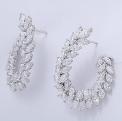 https://a.1stdibscdn.com/marquise-diamond-swirl-earring-for-sale-picture-8/0/j_45216831530288151893/6R1A9129_master.jpg
