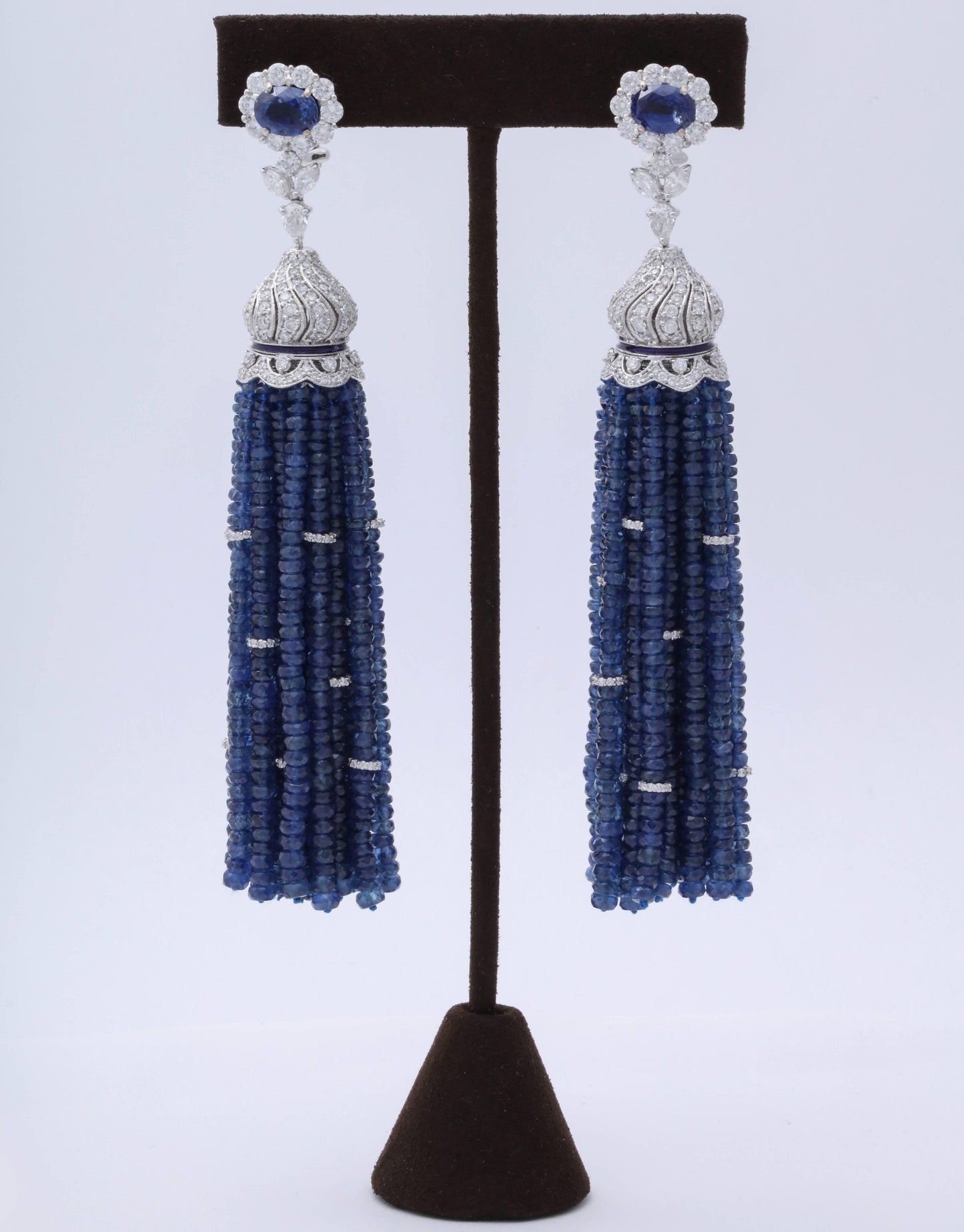 https://a.1stdibscdn.com/sapphire-and-diamond-tassel-earrings-for-sale-picture-2/0/j_45217131530288195745/6R1A9158_master.jpg