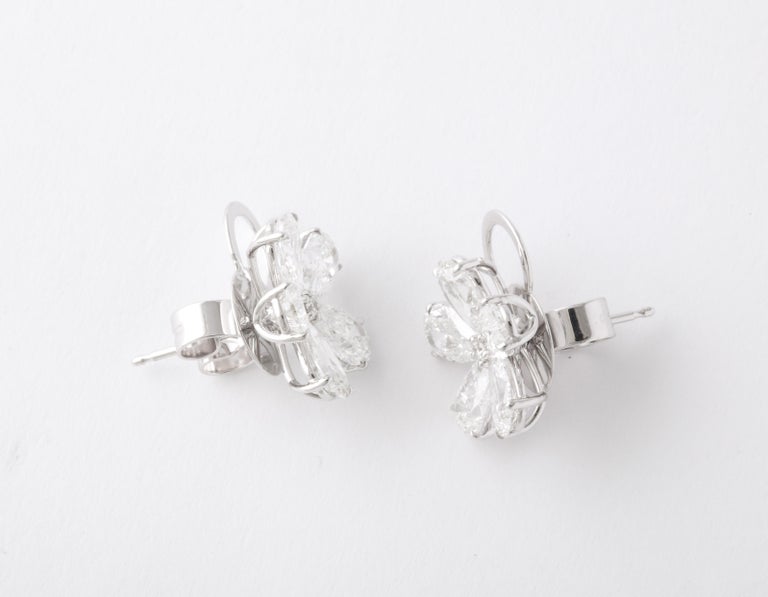 https://a.1stdibscdn.com/diamond-flower-earrings-for-sale-picture-10/j_415/j_169630021663010317750/6R1A9513_master.jpg?width=768