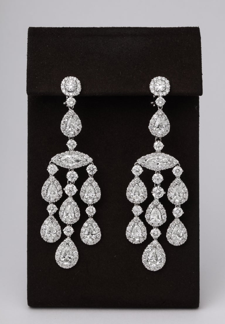 https://a.1stdibscdn.com/diamond-chandelier-earrings-for-sale-picture-2/j_415/1599662260522/6R1A9802_master.jpg?width=768