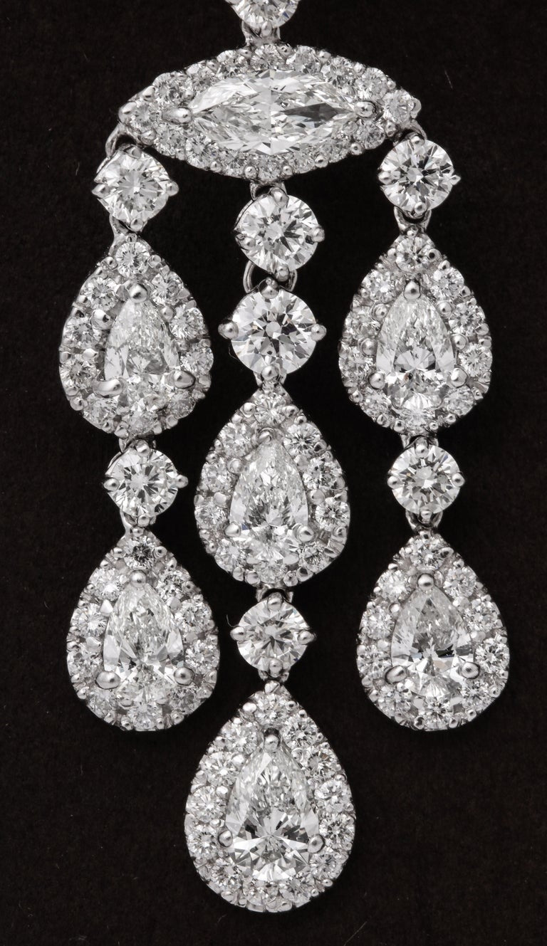 https://a.1stdibscdn.com/diamond-chandelier-earrings-for-sale-picture-3/j_415/1599662264882/6R1A9803_master.jpg?width=768