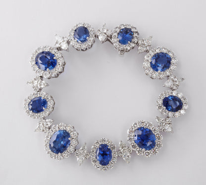 https://a.1stdibscdn.com/blue-sapphire-and-diamond-bracelet-for-sale-picture-5/j_415/1603302218173/6R1A9877_master.jpg