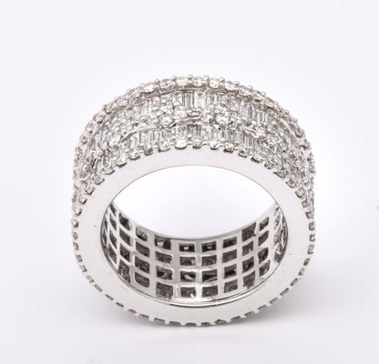 https://a.1stdibscdn.com/wide-baguette-and-round-diamond-band-for-sale-picture-10/j_415/1606754947433/6R1A9898_master.jpg?width=768