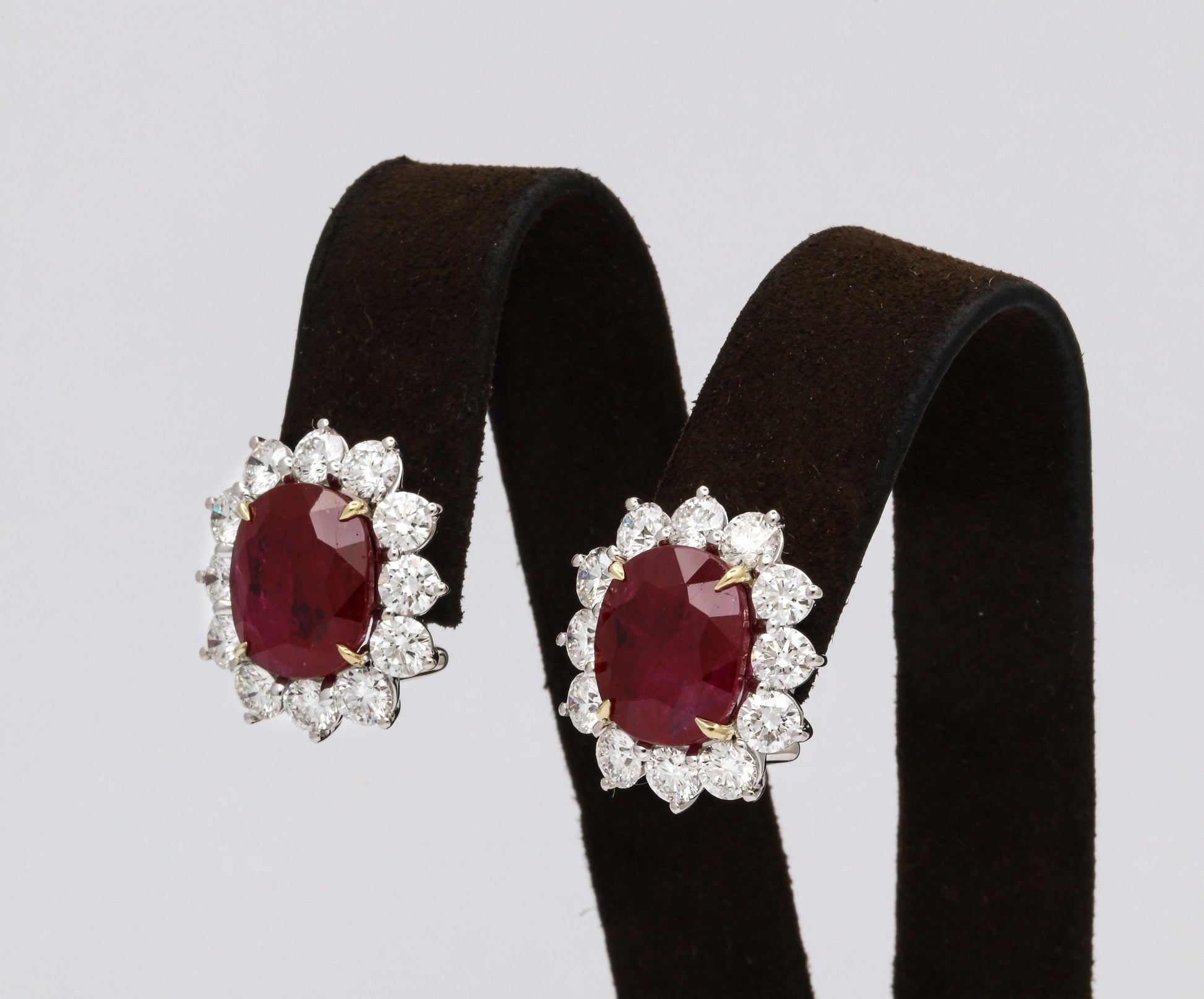 https://a.1stdibscdn.com/ruby-and-diamond-earrings-for-sale-picture-3/j_415/j_133252121631641929343/6R1A9978_master.jpg