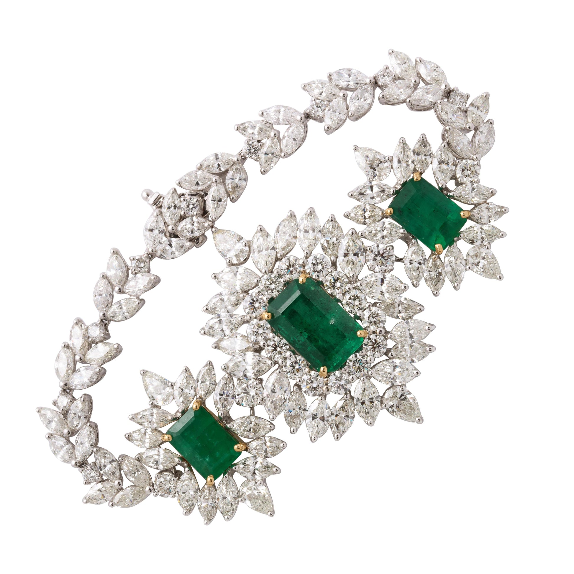 https://a.1stdibscdn.com/emerald-and-diamond-bracelet-for-sale/1121189/j_83152311576300538493/8315231_master.jpg
