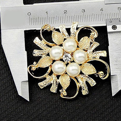 Elegant Princess Brooch Pin, Women Luxury Glossy Faux Pearl Rhinestone Flower Bouquet Brooch Pin, Bridal Wedding Jewelry Gold