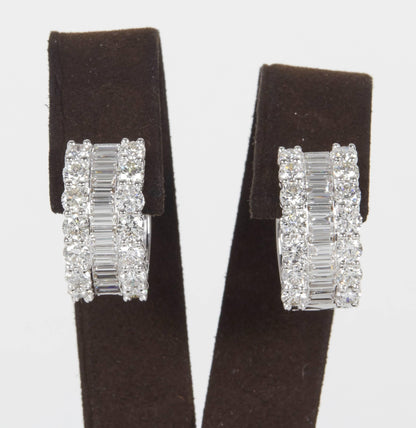 https://a.1stdibscdn.com/round-and-baguette-diamond-gold-huggie-hoop-earrings-for-sale-picture-2/j_415/j_108071121605212595794/IMG_1549_master.jpg