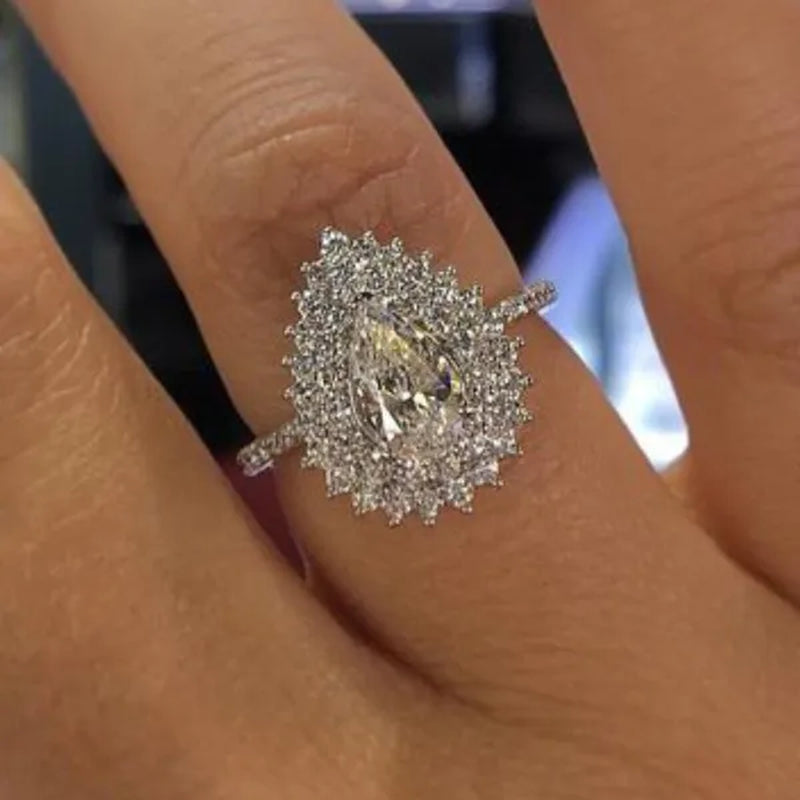 Trendy Wedding Pear Rings 925 Sterling Silver Micro Pave Diamond Teardrop White Sapphire Rings for Women Jewelry