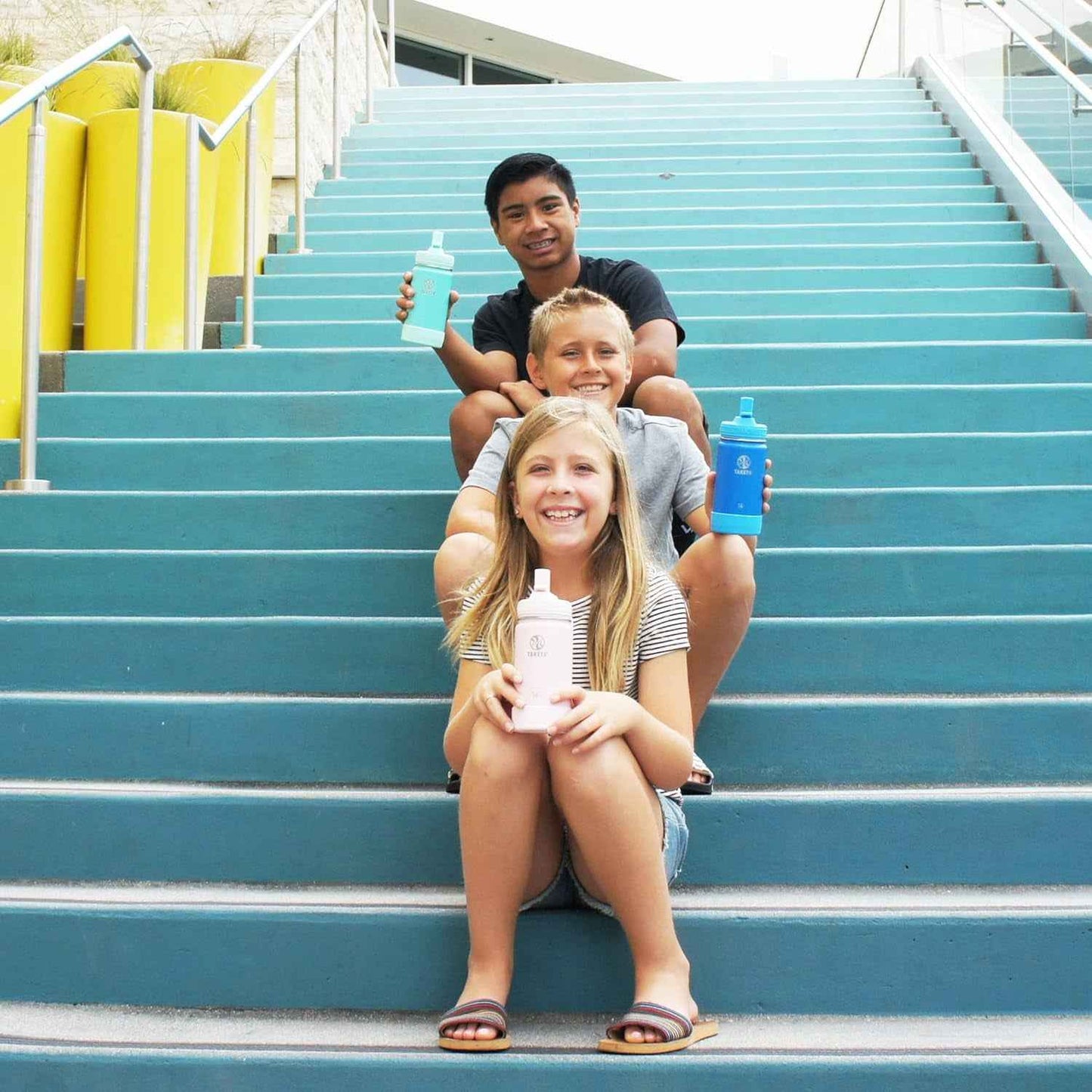 Actives Kids 16 Oz Vacuum Insulated Stainless Steel Water Bottle with Straw Lid, Sail Blue/Atlantic