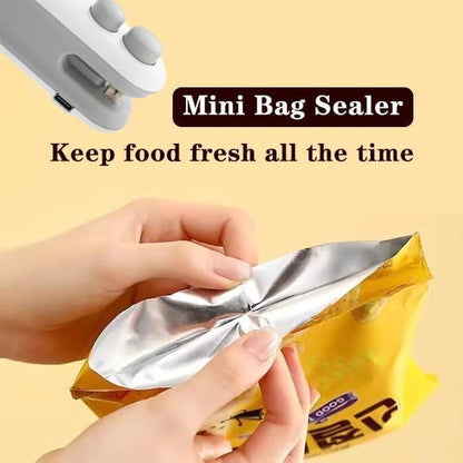 Mini Bag Sealer, 2024 New 2 in 1 Usb Rechargeable Chip Bag Sealer Heat Seal, Portable Handheld Rechargeable Vacuum Food Sealer Bag Sealing Machine for Snacks Chips Fresh Storage (White)