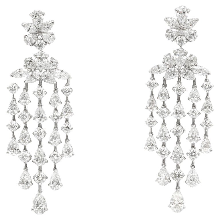 https://a.1stdibscdn.com/diamond-chandelier-dangle-earrings-for-sale/j_415/j_167934221661438258952/j_16793422_1661438260022_bg_processed.jpg?width=768