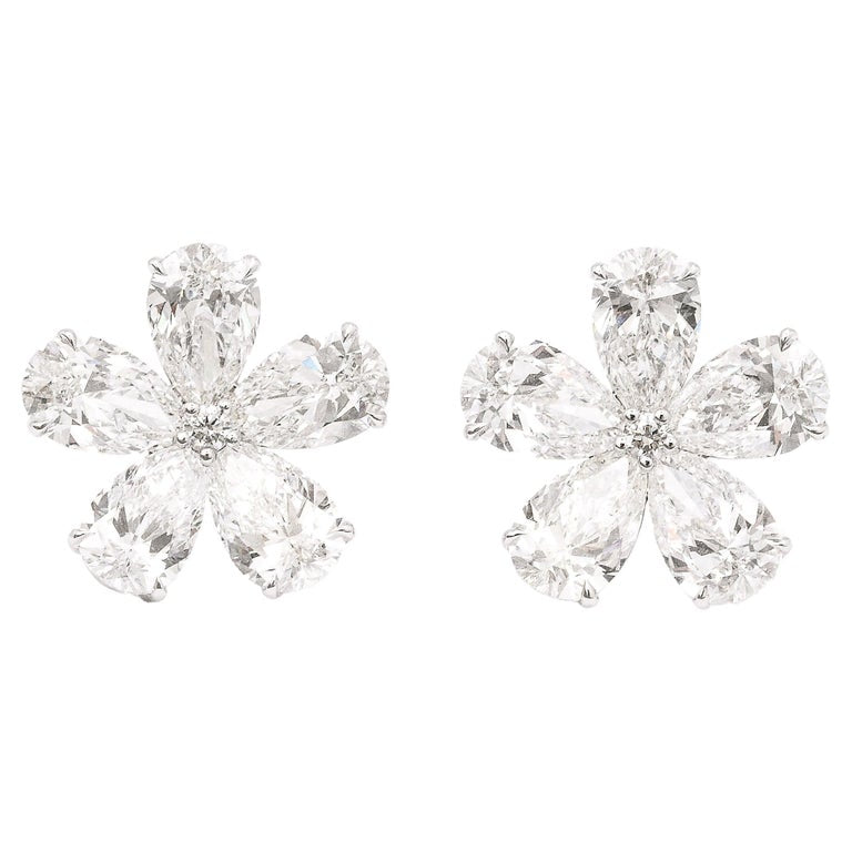 https://a.1stdibscdn.com/diamond-flower-earrings-for-sale/j_415/j_169630021663010258818/j_16963002_1663010259525_bg_processed.jpg?width=768