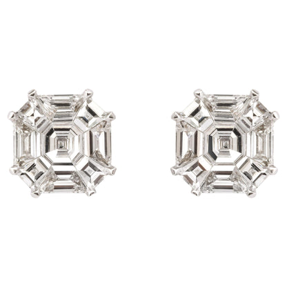 https://a.1stdibscdn.com/asscher-cut-stud-earrings-illusion-set-for-sale/j_415/j_180651721672243219318/j_18065172_1672243220201_bg_processed.jpg