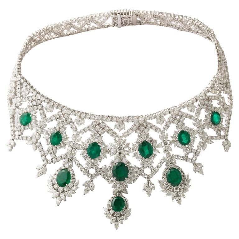 https://a.1stdibscdn.com/emerald-and-diamond-choker-necklace-for-sale/j_415/j_183831221675869278488/j_18383122_1675869279827_bg_processed.jpg?width=768