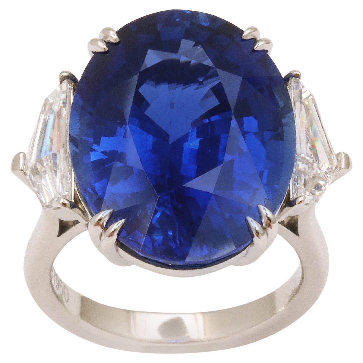 https://a.1stdibscdn.com/20-carat-blue-sapphire-ring-for-sale/j_415/j_192000421683297624010/j_19200042_1683297624820_bg_processed.jpg