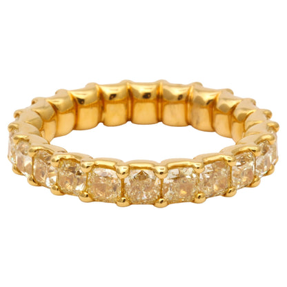 https://a.1stdibscdn.com/yellow-diamond-eternity-band-for-sale/j_415/j_202927821694025255562/j_20292782_1694025256085_bg_processed.jpg