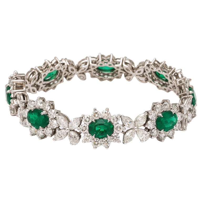https://a.1stdibscdn.com/emerald-and-diamond-bracelet-for-sale/j_415/j_224079721711375670124/j_22407972_1711375671331_bg_processed.jpg?width=768